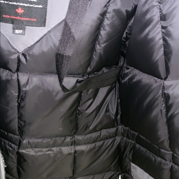 Canada Goose Trillium Parka- Women size is XS - Picture 7 of 8